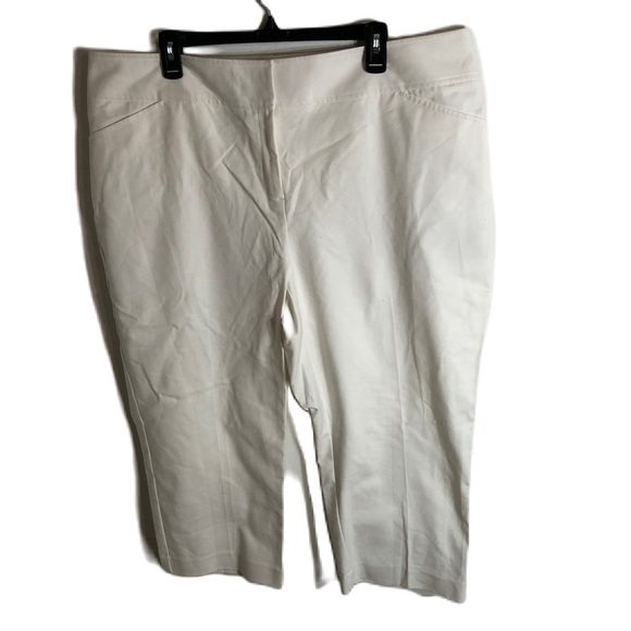 Dana Buchman White Cropped Pants NWT 18W Women’s - Picture 1 of 9